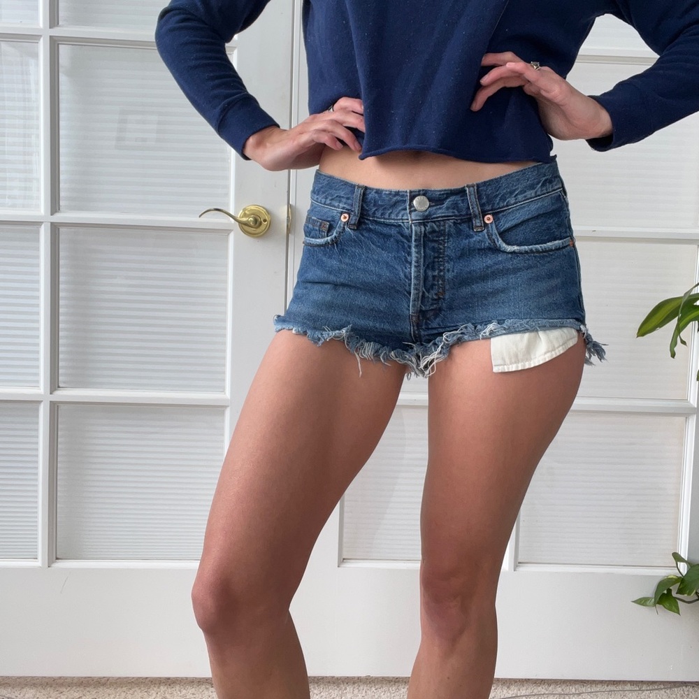 We the free by free people cut off shorts. Size 26 EUC